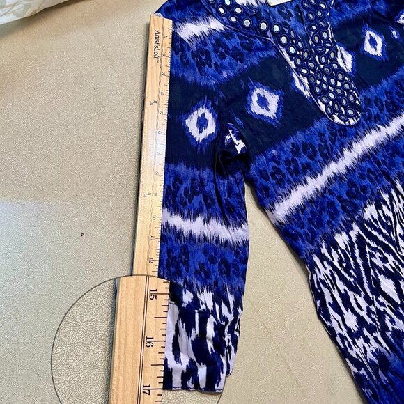 Chico's Blue White Ikat Print Tunic Blouse V-Neck 3/4 Sleeve - Picture 6 of 7